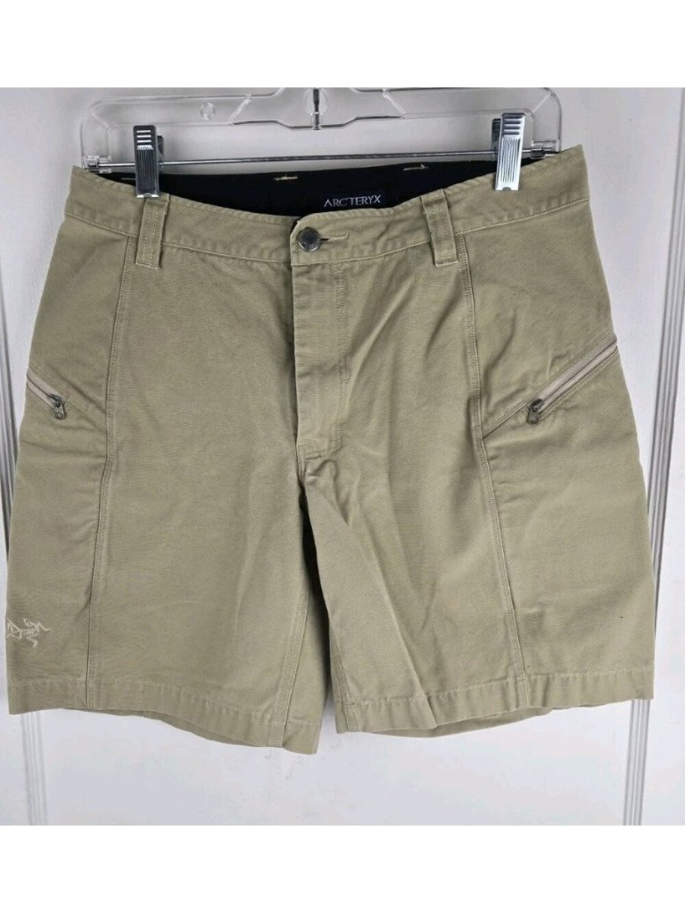 Arcteryx Damen Women’s Cotton Heavyduty Shorts  SIZE 8/31" Waist 7.5" Inseam TAN